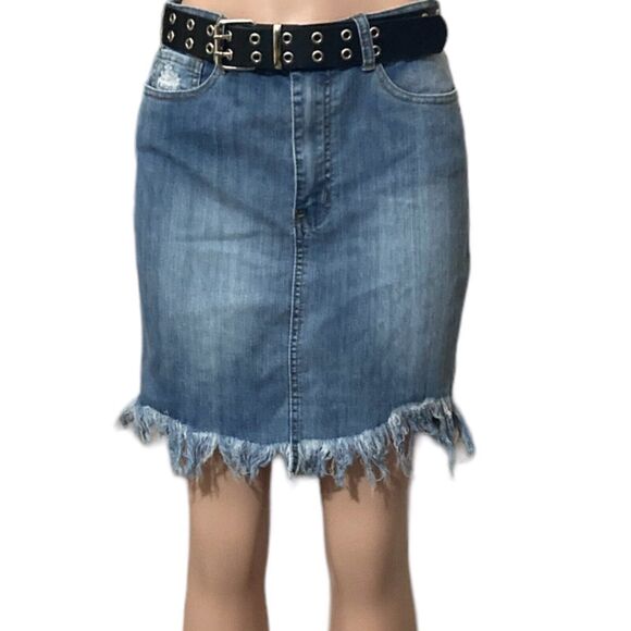 Womens Medium 30x18 Denim Jean Mini Skirt Distressed Frayed Hem Stretch - Picture 1 of 7